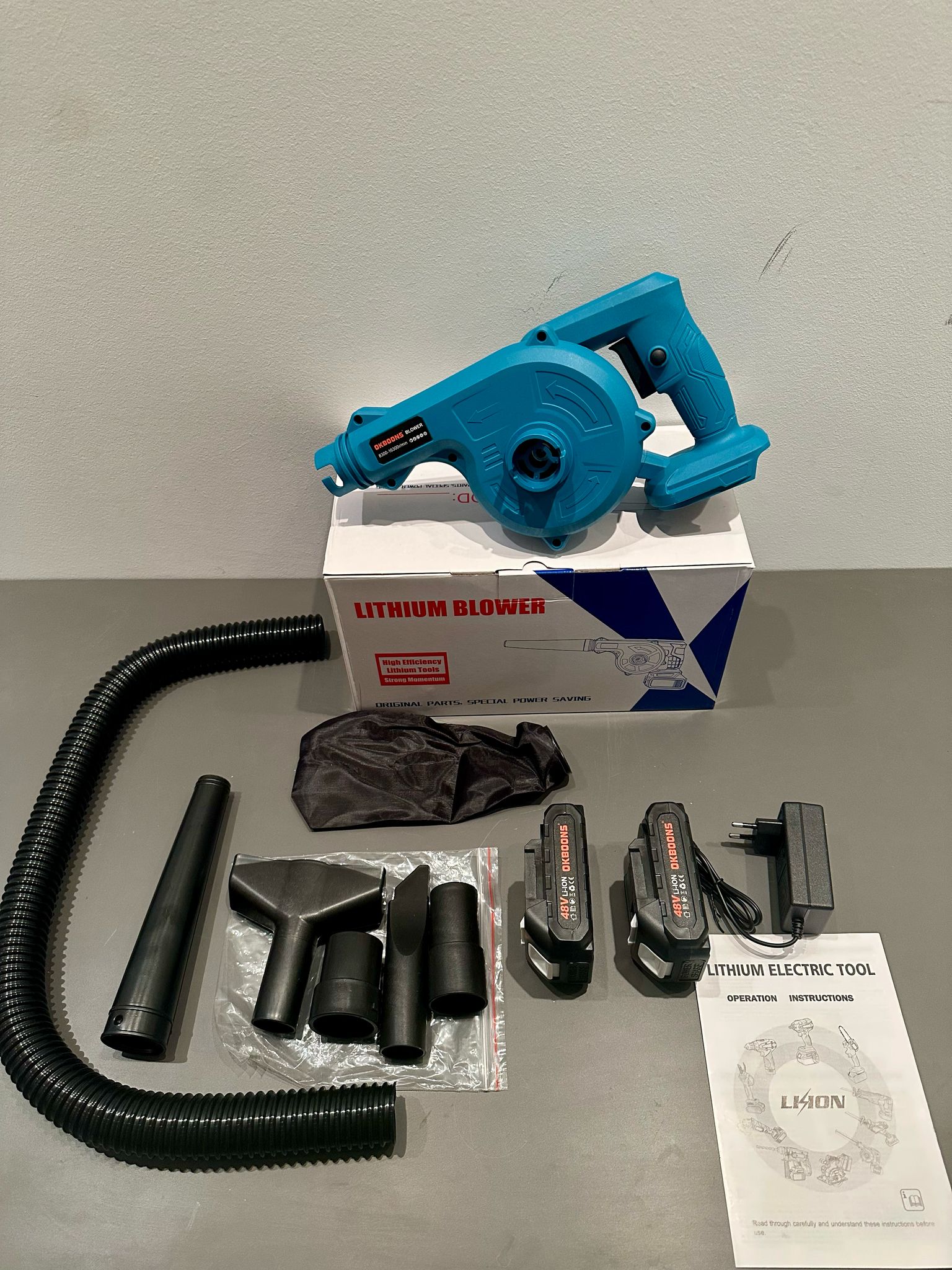 Suflanta electrica, uscator si aspirator auto, 2 acumulatori 48V Presiune maxima 5.8kpa, Functionare fara fir, Reincarcabila, Albastra